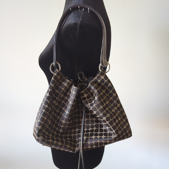 kate spade Handbags - 90s Kate Spade Bucket Drawstring Shoulderbag